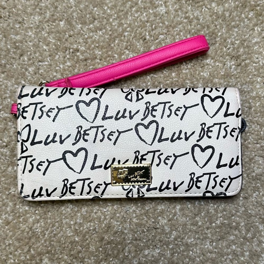 Betsey Johnson Wristlet